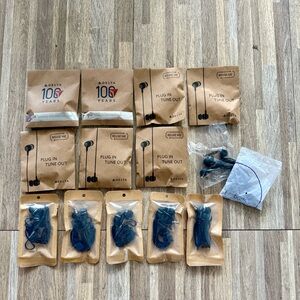 Studio Earbuds Headphones Plug In Tune Out- Lot of 14 NIP